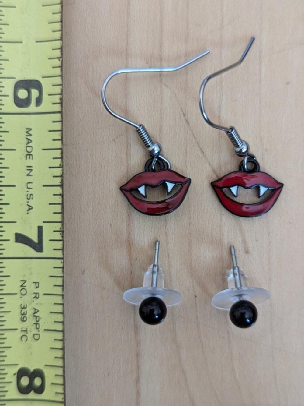 Vintage Halloween 2 Pair of Enameled Vampire Lips & Black Stud Ball earrings.